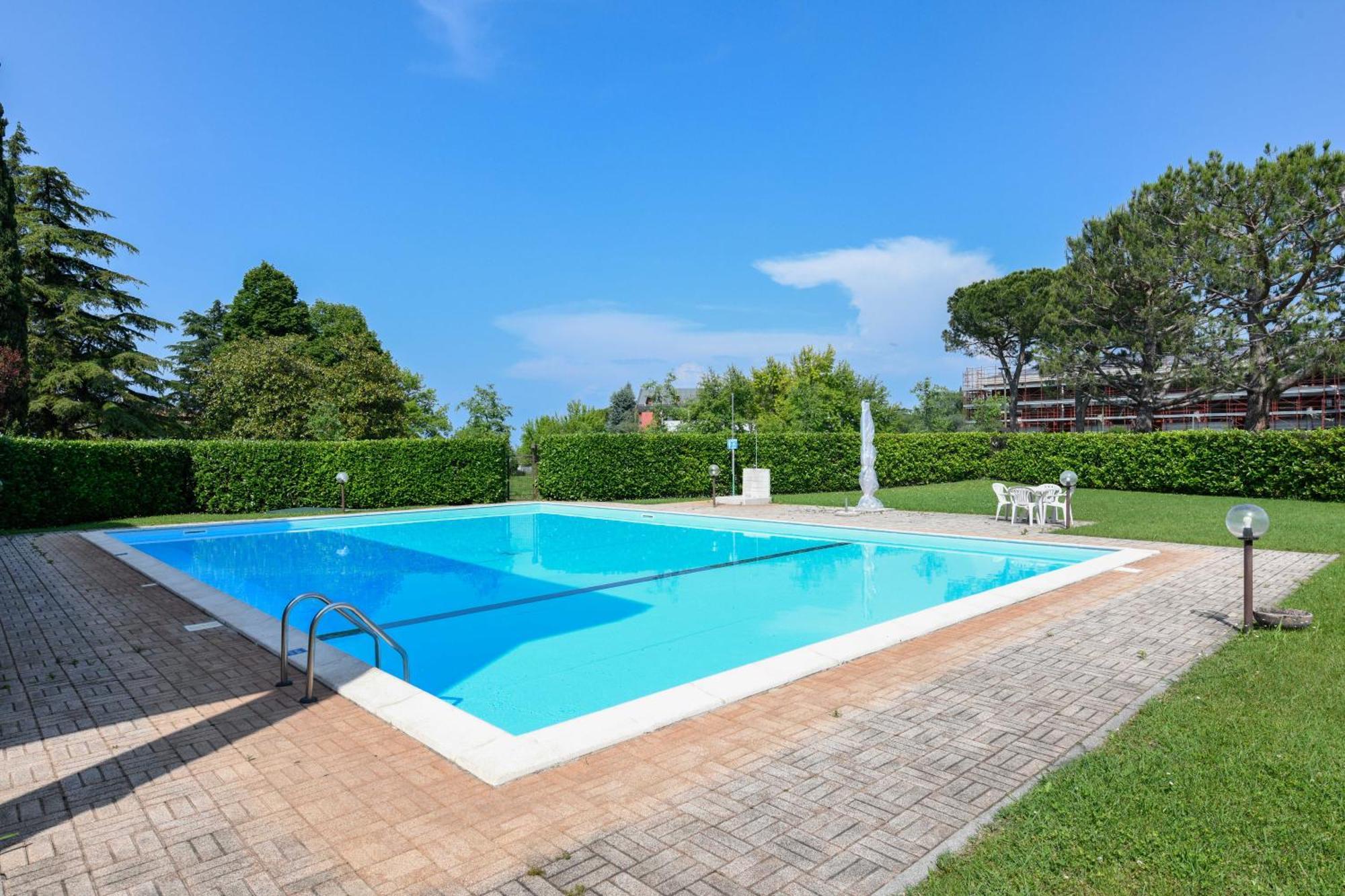 Breeze Apartment Desenzano del Garda Dış mekan fotoğraf